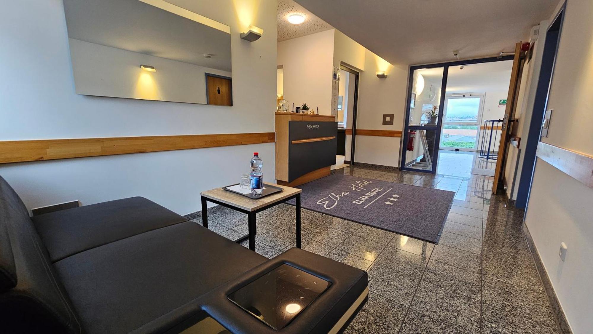 Elha Hotel Щутгарт Екстериор снимка