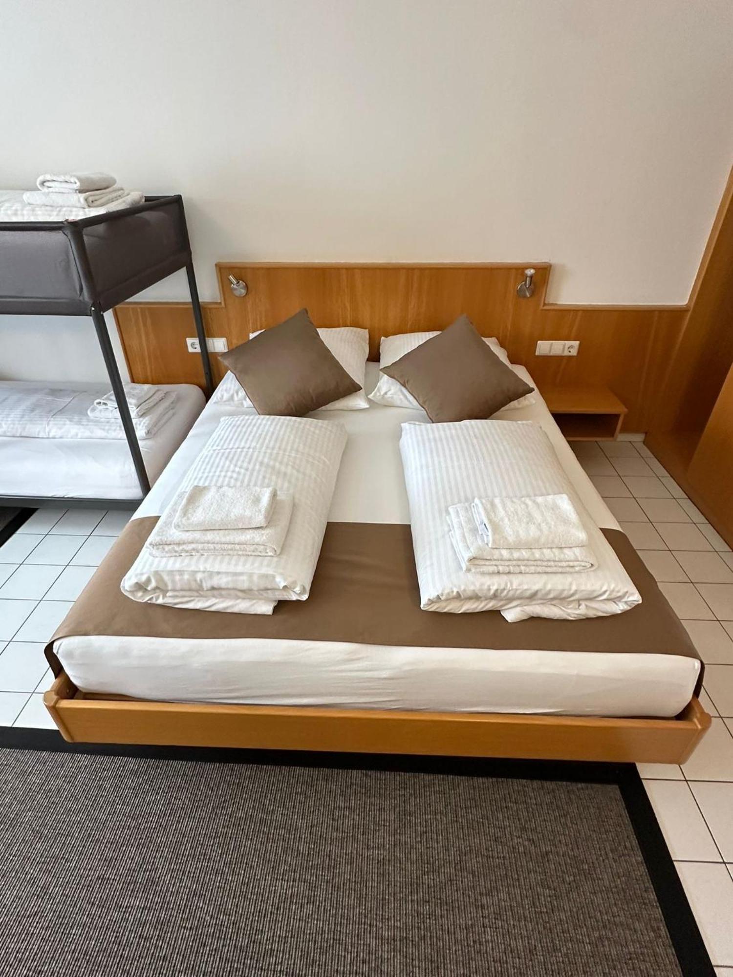 Elha Hotel Щутгарт Екстериор снимка